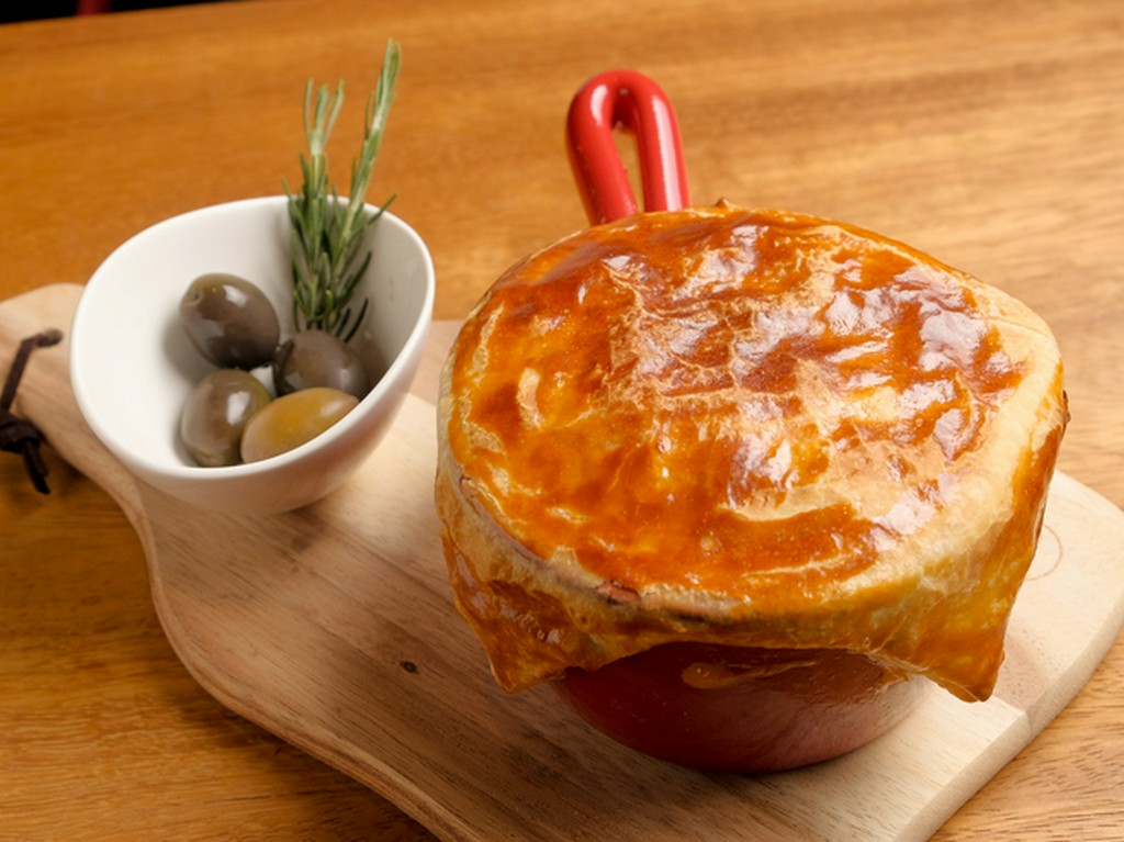 まろやかでコク深い『パイシチュー』