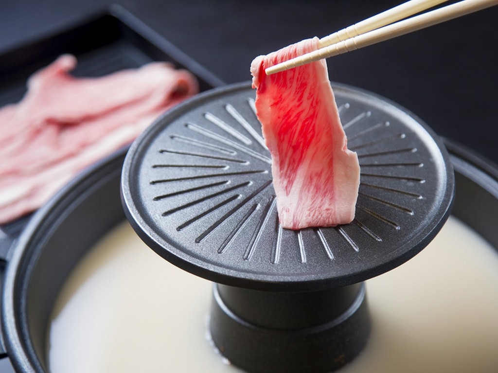 焦げ目の香ばしさや食感が楽しめる『焼きしゃぶ』