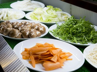 新鮮な旬の美味しい野菜が食べ放題『お野菜バー』