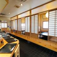 和食の人気メニューが集う『松花堂弁当』は、女子会のお食事にも好評です。半個室、カウンター席、離れと、人数やシーンに応じた空間が揃うのも特徴。女性同士で楽しく和やかに、旬の味覚に舌鼓を打てます。