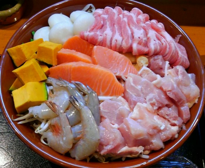 横綱ちゃんこ鍋コース(ちゃんこ鍋・付出し・お造り・揚物・自家製のつみれ・デザート)