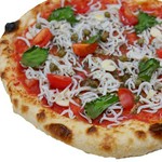 シラス、ミニトマト、ケッパー、大葉、ニンニク