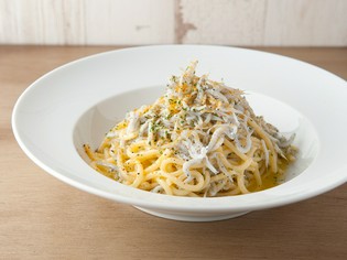 奥深い味わいの『湘南釜揚げしらすとからすみのパスタ』