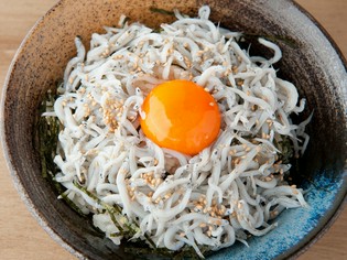 湘南の味をそのままに、海の幸、山の恵みをさまざまな料理で提供