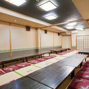 2階と3階に個室座敷ございます。