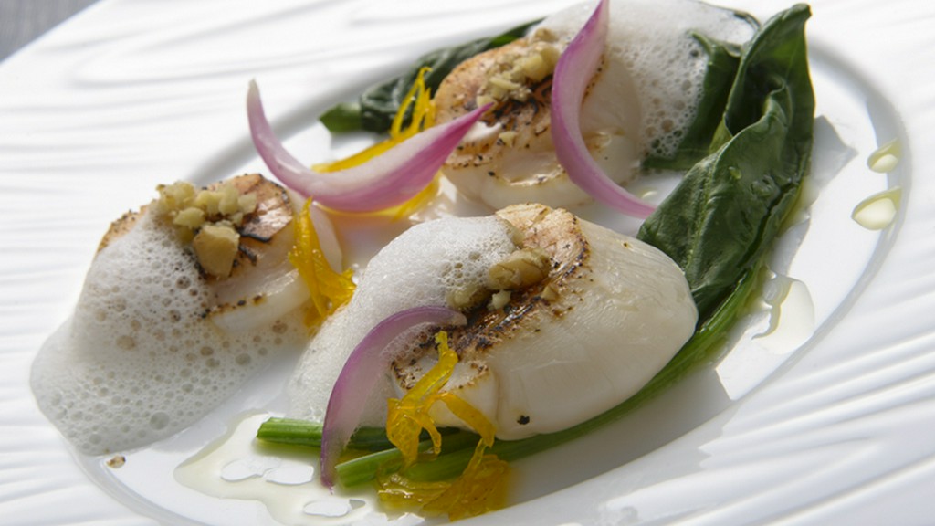 料理に使用する野菜には自家菜園の無農薬野菜も使用