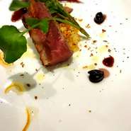 素材に最も適した調理法で丁寧に仕上げます。