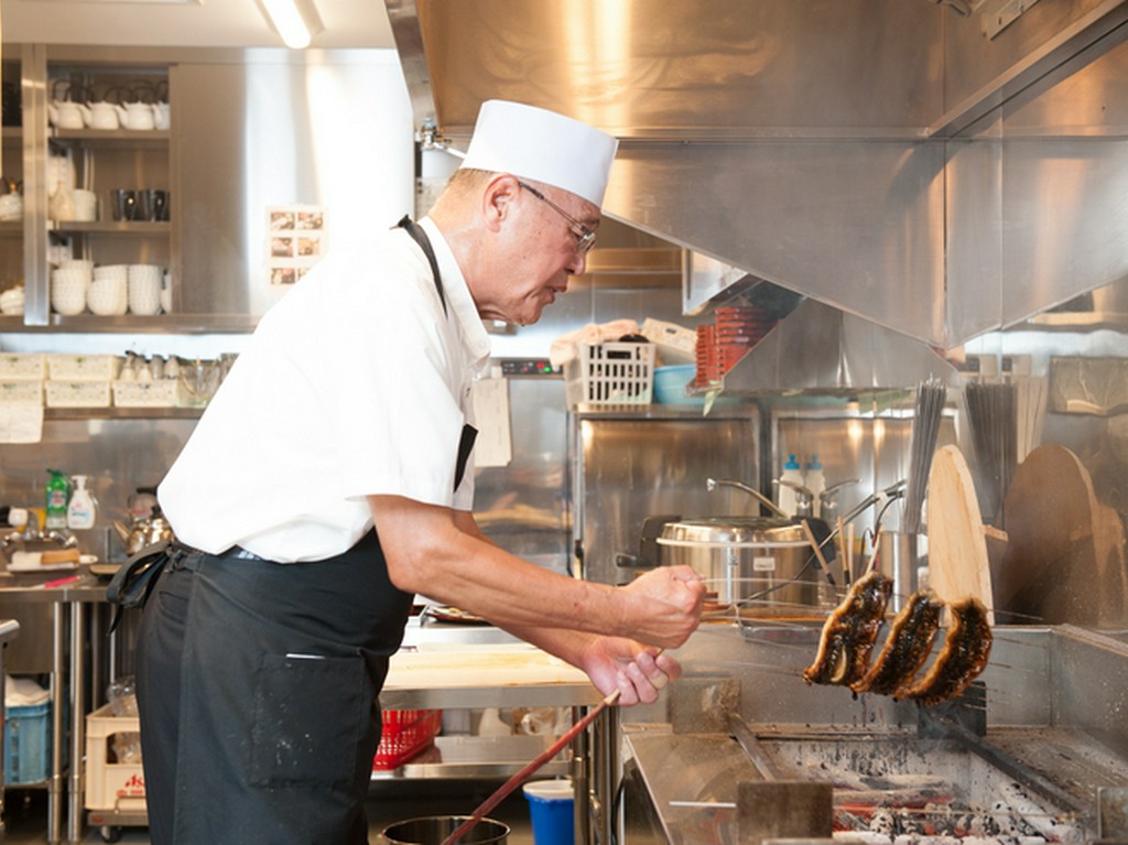 お客さまの視点を意識した料理・サービスを