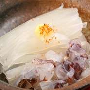 豊富な魚介がそろう北海道。中でも函館のイカは名産のひとつです。旬を迎えたイカは歯応えはもちろん、ほんのりとした甘みもあり、新鮮ならではの味を堪能しませんか。