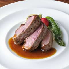 シャラン産カモのロースト マルサラソース