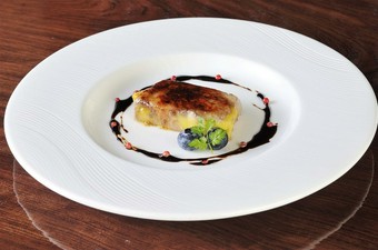 フォアグラのテリーヌ バルサミコソース