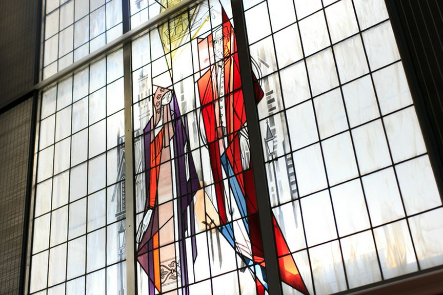 文明開化の時代を思わせる、エキゾチックな香りを漂わせた店内