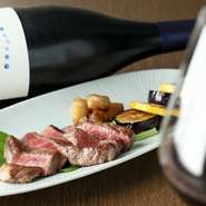 ニュージーランド産に力を入れ、常時60種類ほどが揃うワインは、食事に合わせやすく、ワインが主張しすぎないものばかり。価格帯も幅広く揃います。日本酒も数種類あり、地元神奈川の地酒も用意されています。