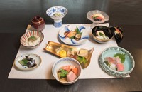 四季折々の美味しさと彩りを、ゆっくりとお楽しみいただけるコース料理です。