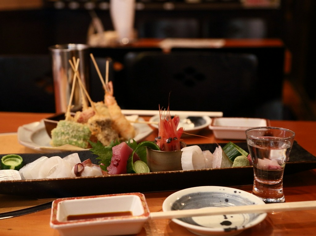 会話を弾ませるお店の雰囲気と料理が二人の時間を盛り上げる