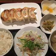 ライスおかわり自由