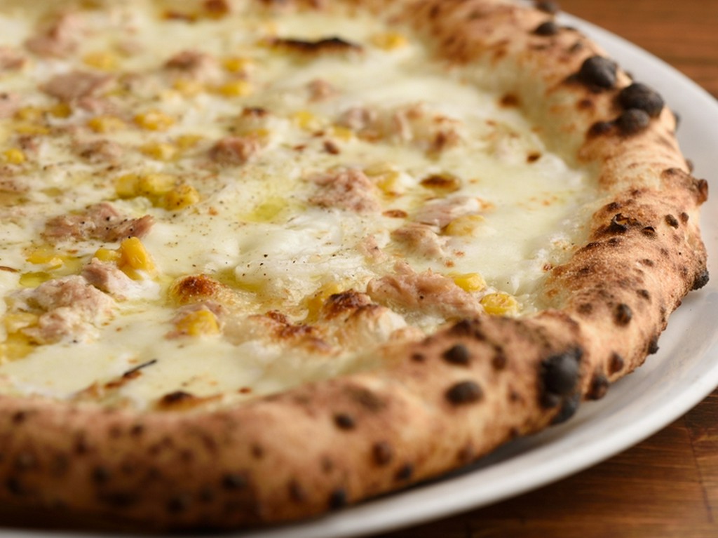 イタリアの定番ピザをアレンジした『パンナトンノ』