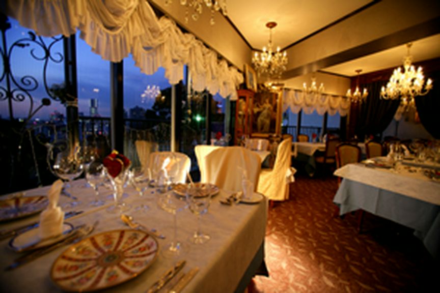 ゆるやかに時間が過ぎてゆく、手を繋いで山手を巡るお散歩デート