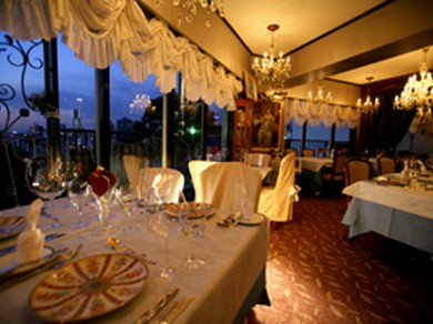 ゆるやかに時間が過ぎてゆく、手を繋いで山手を巡るお散歩デート