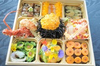 メイン：ブッフブルギニョン（牛ほほ肉の赤ワイン煮込み）＋2000円
メイン：ブイヤベース＋2000円