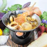 ゆったりとランチタイムをお楽しみいただけます。
その日、その日に入った素材を使います。