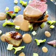 秋の旬真っ盛り！
ゆったりとランチタイムをお楽しみいただけます。
その日に入った素材を使います。