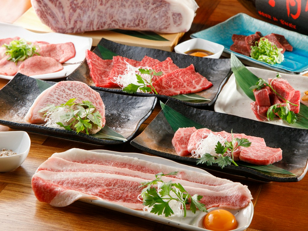 今年の忘年会は【りゃんけ】で美味しい肉をお腹一杯堪能！