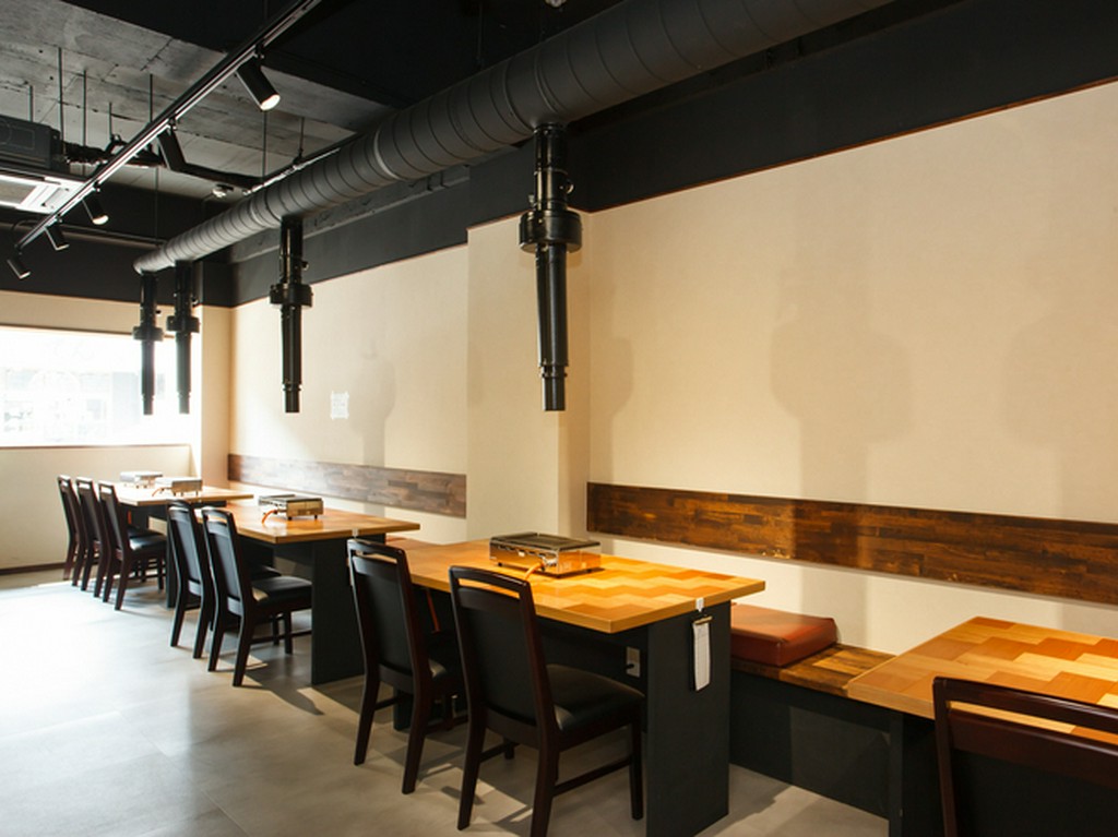 コース料理は4名から。貸切は25名～40名まで相談可能