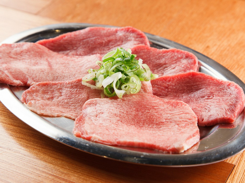 冷凍品を一切使用しないからこその味！　『生切りタン塩』