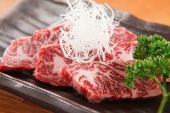 国産和牛の上質な部分のみを使用『上ハラミ（タレ、塩）』