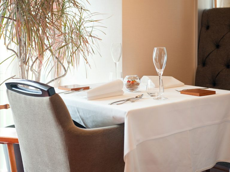 大人の街の落ち着いた空間で、親密な時間を過ごせます