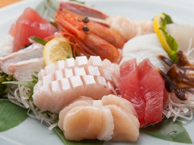 手づくりの料理によく合うワインで、今宵も乾杯