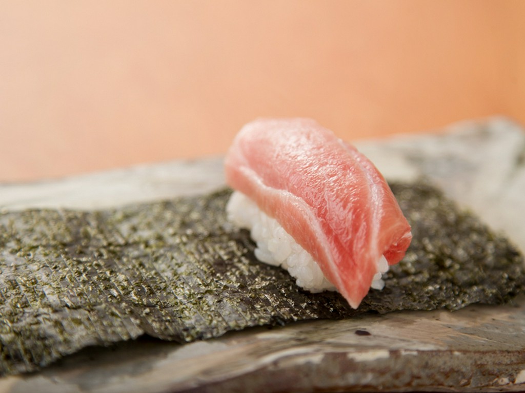 食材にこだわり、遊び心をとり入れた、新しい食し方も提供