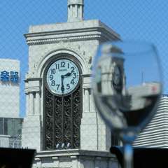 銀座の交差点、和光の時計台がすぐ目の前