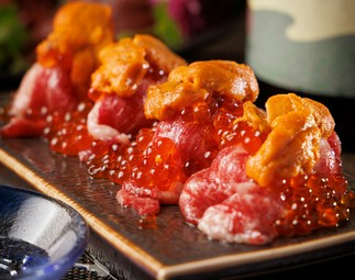 名物！和牛握り 雲丹・いくら乗せ