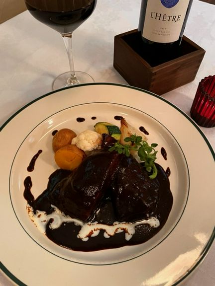 『牛肉煮込み料理』