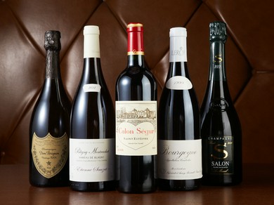 ワイナリーと交流のあるインポーターから仕入れる秀逸の一本