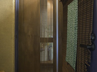 自宅にいるようなくつろげる雰囲気の料理屋