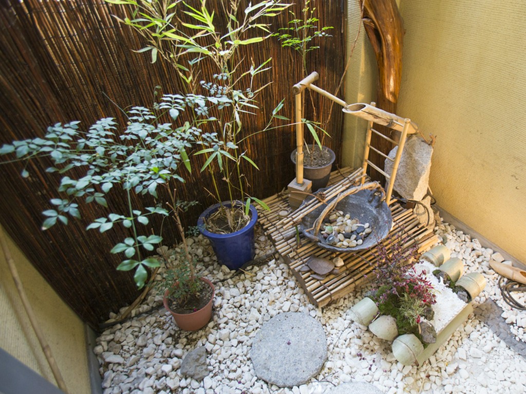 少人数での宴会に最適。落ち着いた雰囲気の中でくつろげる