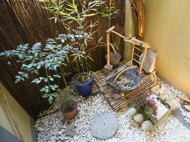 少人数での宴会に最適。落ち着いた雰囲気の中でくつろげる