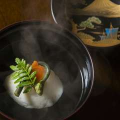 『はまぐりの真蒸とわらびのお椀』