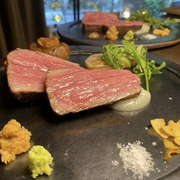 ◆KOBE BEEF150g ステーキコース◆神戸ビーフの炭焼をしっかり堪能できるコースです。