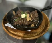 牛サガリのカットステーキ