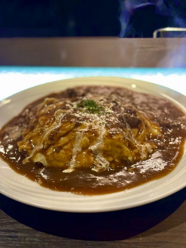 オムレツライス～自家製山形牛デミグラスソース～