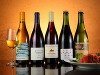シラー　KUSUDA WINES　「KUSUDAワイン」はニュージーランドの日本人つくり手のワイン。フランスワイン中心に、料理に良く合う物が揃っています。お気に入りの1本に出会えるかも知れません。