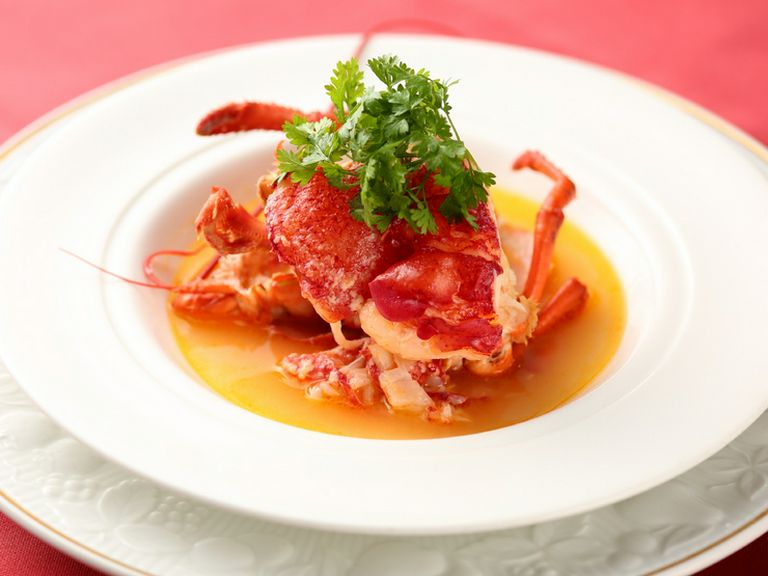 多くのファンを持つ、定評ある味『オマールエビのブイヤベース風』