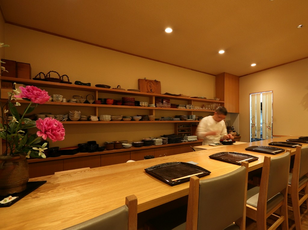 特別な日の会食に。普段よりちょっと贅沢なひとときを