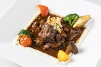 ホテル特製煮込みハンバーグ（200g）温泉玉子を添えて　セット