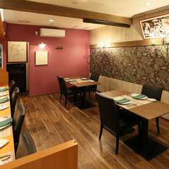 多彩な地元食材で織りなす本格フレンチを自然体で楽しめる！