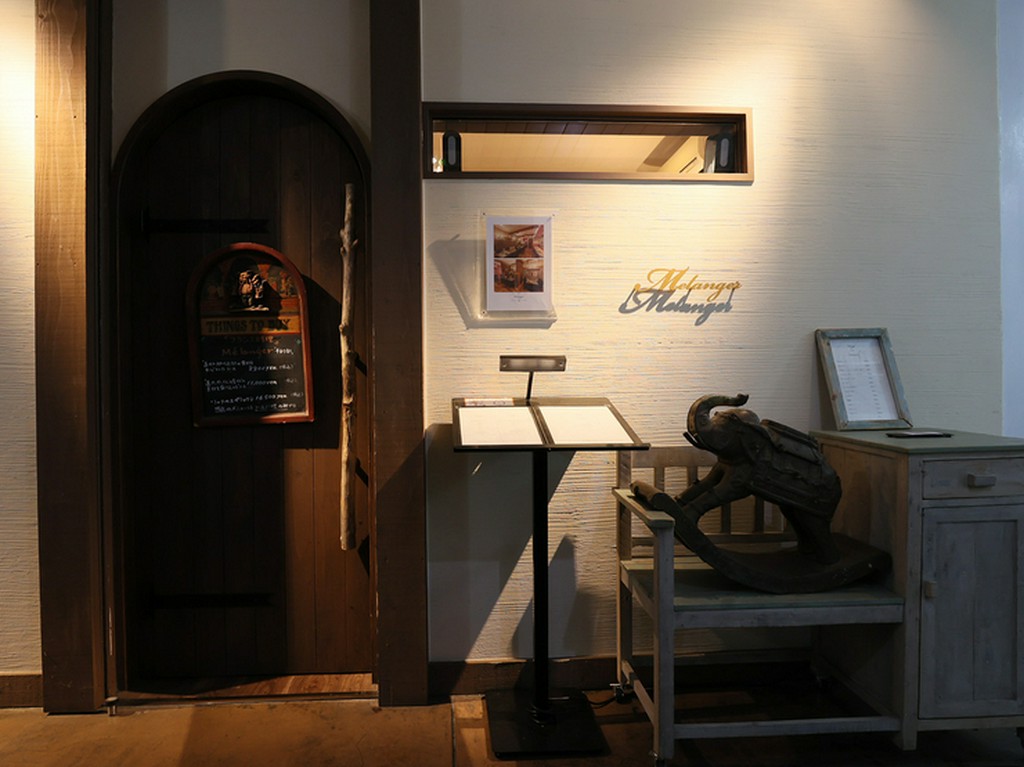 旭川駅近くの小ぢんまりとした隠れ家で思い思いの時に憩える